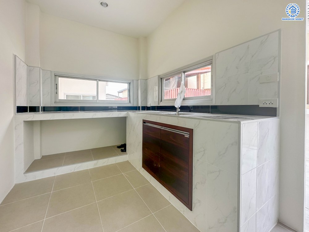 บ้านมือสองตกแต่งใหม่ โครงการ มณธานี บางแค ดีไซน์หรูหรา เนื้อที่กว้าง 63.90 ตร.ว. ฟังก์ชัน 3 ห้องนอน 3 ห้องน้ำ 2 ที่จอดรถ ฟังก์ชันครบตอบทุกไลฟ์สไตล์ บนทำเลศักยภาพ เชื่อมต่อถนนกาญจนาภิเษก ใกล้เดอะมอลล์บางแค ใกล้รถไฟฟ้าสายสีน้ำเงิน "สถานีหลักสอง" และจุดขึ้นทางด่วน "กาญจนาภิเษก"